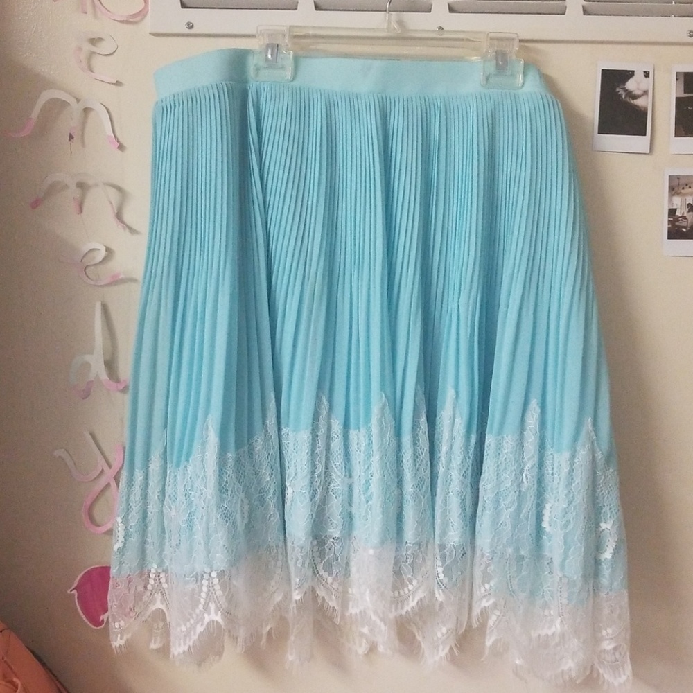 Blue pleated skirt